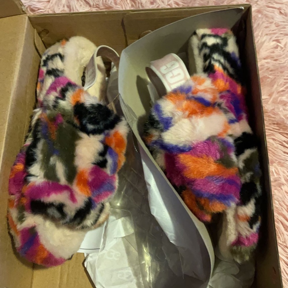 Ugg slides